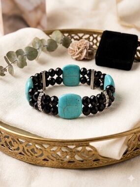 Stunning Turquoise & Onyx-Style Beaded Stretch Bracelet